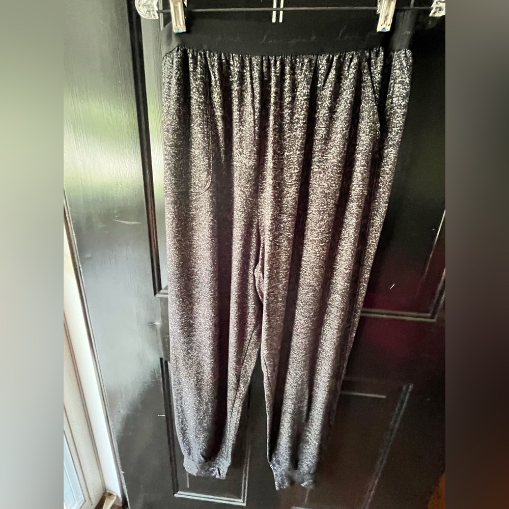 VGUC PINK Fuzzy & Soft PJ Pants - Heather Black - Sz Large